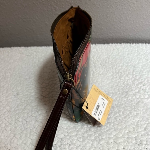 SALE‼️ $50❣️ Patricia Nash~Cassini Winter Bloom wristlet~ New with Tags❣️ - Picture 8 of 10